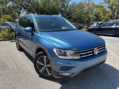 Used 2018 Volkswagen Tiguan SEL FWD image 4