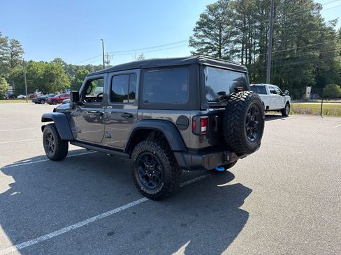 Used 2023 Jeep Wrangler Unlimited w/ Cold Weather Group AWD/4WD image 7