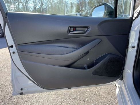 Used 2023 Toyota Corolla LE image 17