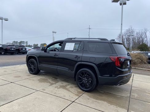 Used 2022 GMC Acadia SLE w/ Driver Convenience Package image 7