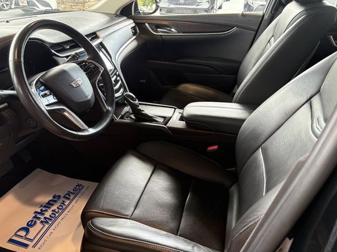Used 2018 Cadillac XTS Luxury FWD image 2
