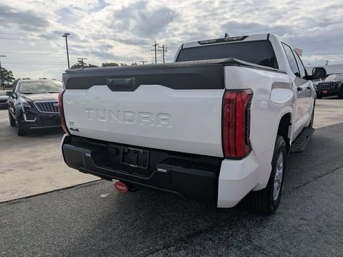 Used 2025 Toyota Tundra SR w/ SR Tow Package AWD/4WD image 4