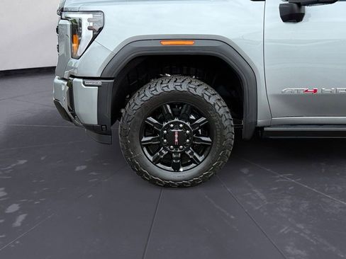 Used 2026 GMC Sierra 2500 AT4 w/ AT4 Premium Plus Package AWD/4WD image 12