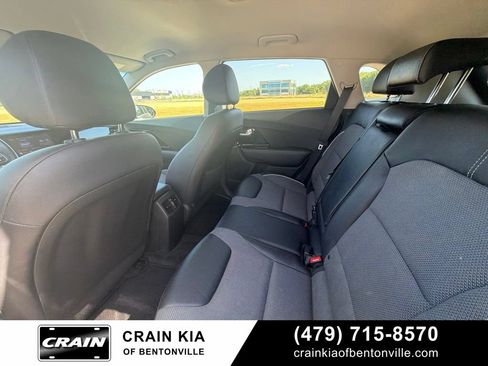 Certified 2022 Kia Niro EX FWD image 13
