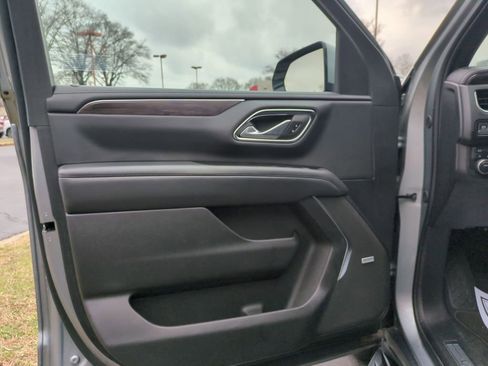 Used 2024 Chevrolet Tahoe LT AWD/4WD image 11