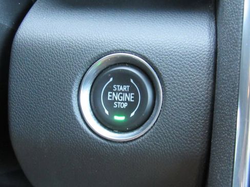 Used 2025 GMC Acadia Elevation image 44