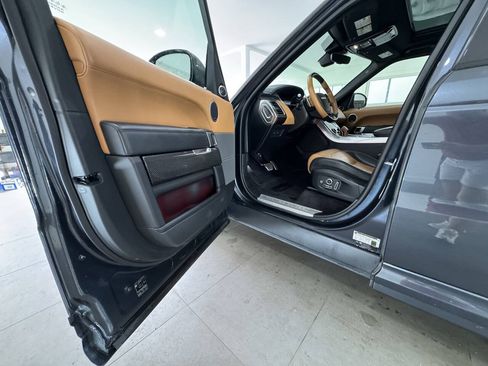 Used 2020 Land Rover Range Rover Sport SVR AWD/4WD image 11