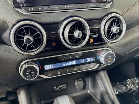 Used 2023 Nissan Sentra SR w/ SR Premium Package image 19