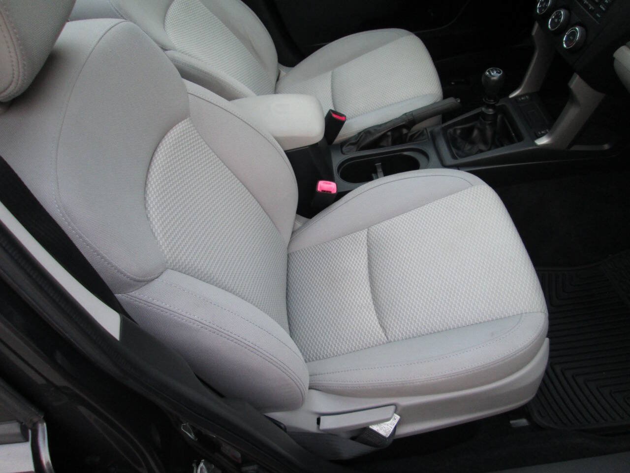 Used 2015 Subaru Forester 2.5i Premium AWD/4WD image 20