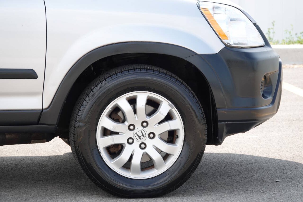 Used 2005 Honda CR-V EX image 39