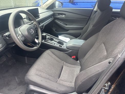 Used 2023 Honda Accord EX image 2