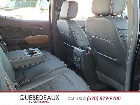 Used 2025 GMC Canyon AT4 w/ AT4 Premium Package image 29