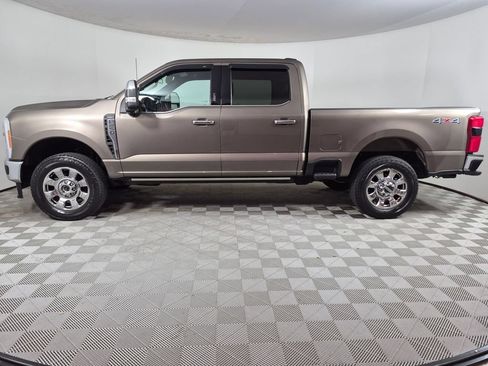 Used 2023 Ford F250 Lariat w/ Chrome Package AWD/4WD image 6