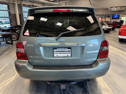 Used 2007 Toyota Highlander 4WD V6 w/ 3rd Row image 29