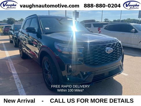 Used 2025 Ford Explorer ST-Line w/ ST-Line Street Pack AWD/4WD image 1