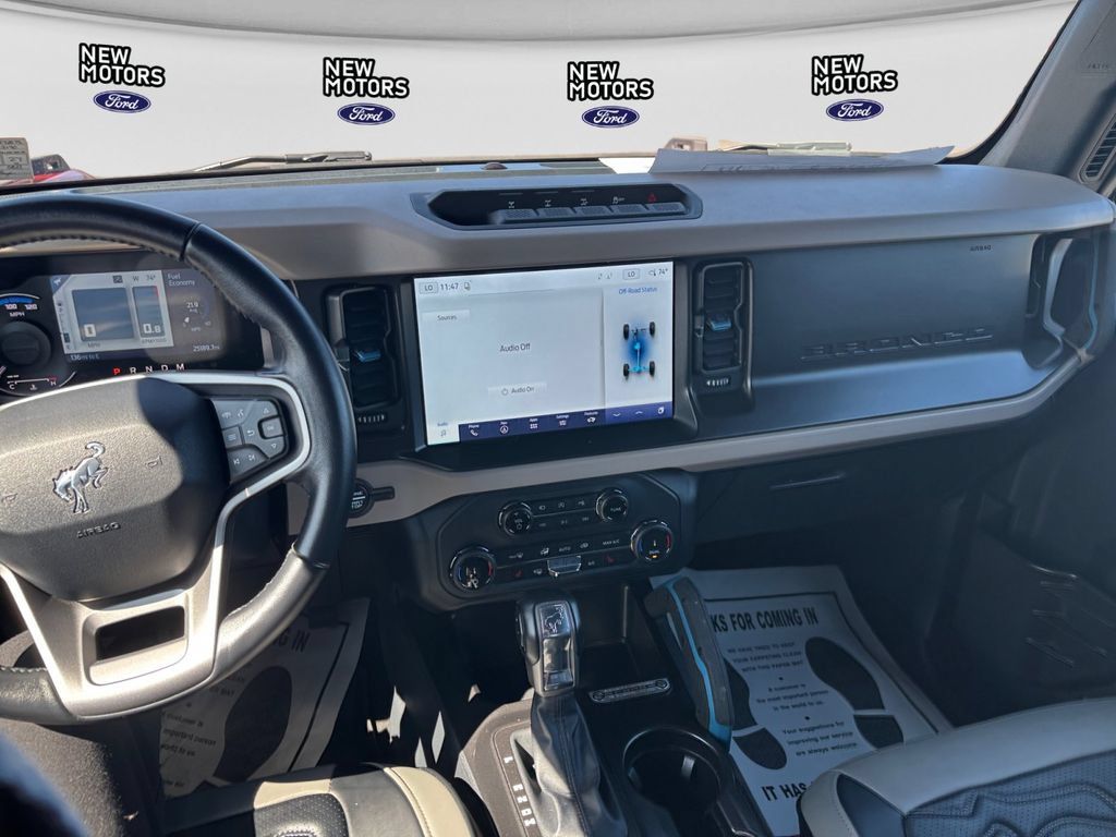 Used 2022 Ford Bronco Wildtrak AWD/4WD image 12