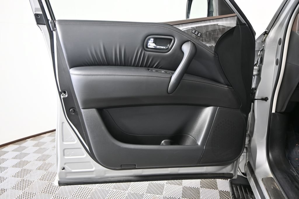 Used 2024 Nissan Armada Platinum w/ Captain's Chairs Package AWD/4WD image 20