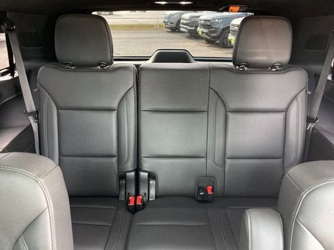 Used 2022 Chevrolet Tahoe Z71 w/ Luxury Package image 26