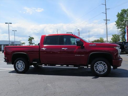 Used 2023 Chevrolet Silverado 2500 High Country w/ Technology Package AWD/4WD image 2
