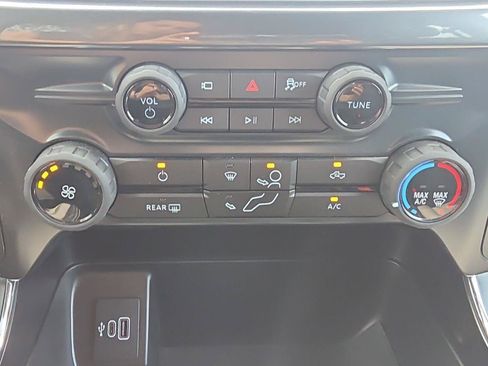 Used 2025 Ford F150 STX w/ Equipment Group 200A AWD/4WD image 17
