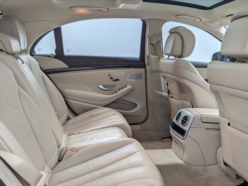 Used 2018 Mercedes-Benz S 450 4MATIC Sedan w/ Premium Package image 18