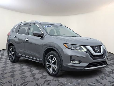 Used 2017 Nissan Rogue SL w/ SL Premium Package image 1