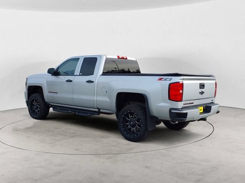 Used 2019 Chevrolet Silverado 1500 LT w/ All Star Edition AWD/4WD image 7