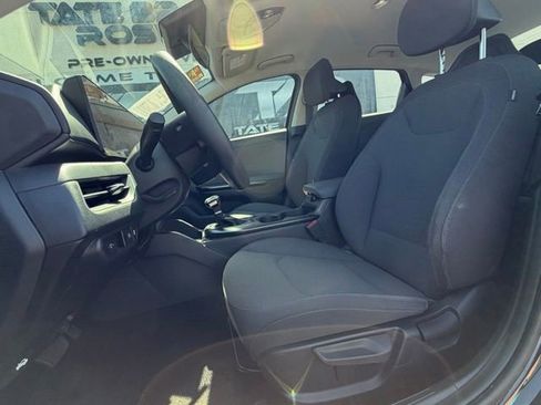 Used 2025 Kia K4 FWD image 12