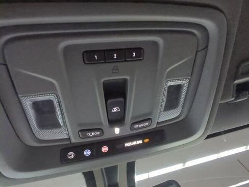 Used 2022 Chevrolet Silverado 2500 LTZ w/ LTZ Convenience Package AWD/4WD image 24