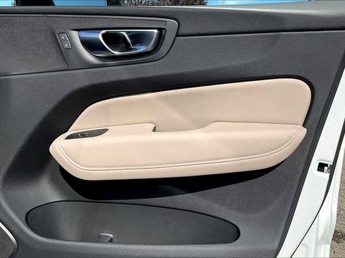 New 2026 Volvo XC60 B5 Plus w/ Protection Package Premier image 30