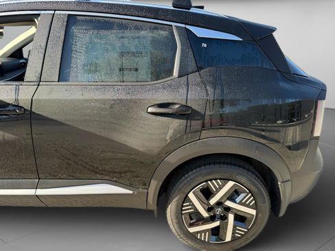 New 2026 Nissan Kicks SV w/ SV Premium Package FWD image 24