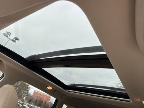 Used 2014 Nissan Rogue SL w/ SL Premium Package image 5