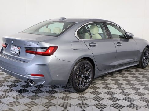 Used 2025 BMW 330i Sedan w/ Convenience Package RWD image 4