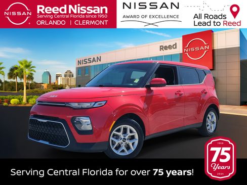 Used 2022 Kia Soul LX w/ Technology Package FWD image 1