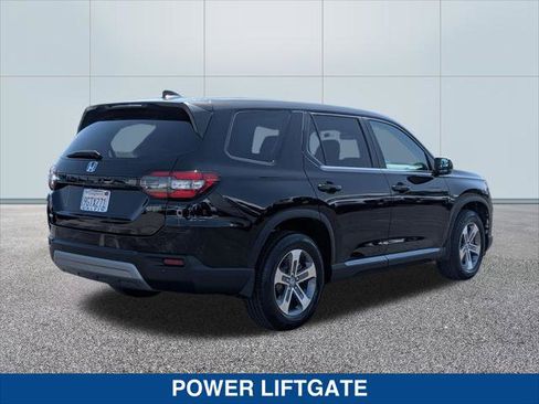 Used 2023 Honda Pilot EX-L image 5