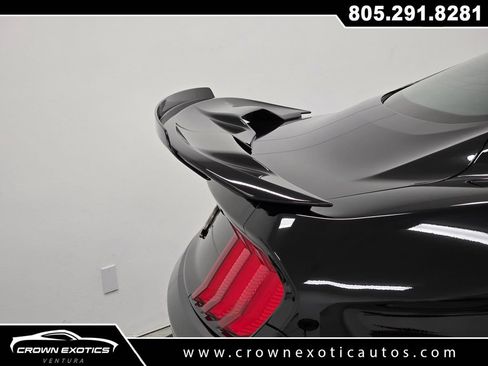 Used 2020 Ford Mustang Shelby GT500 w/ Technology Package RWD image 7