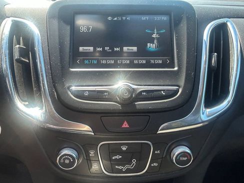 Used 2018 Chevrolet Equinox LT FWD image 24