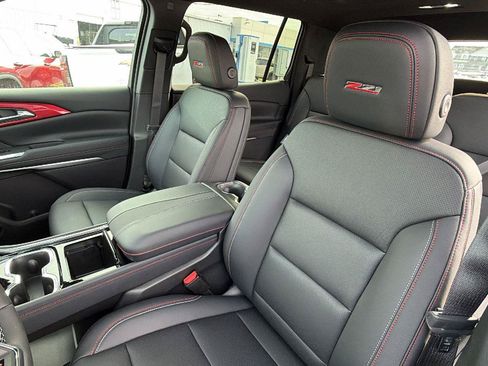 New 2026 Chevrolet Traverse Z71 w/ Enhanced Driving Package AWD/4WD image 18