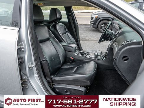 Used 2020 Chrysler 300 Limited image 17