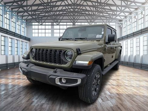 New 2026 Jeep Gladiator Sport AWD/4WD image 7