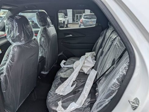New 2026 Chevrolet TrailBlazer RS w/ Convenience Package AWD/4WD image 9