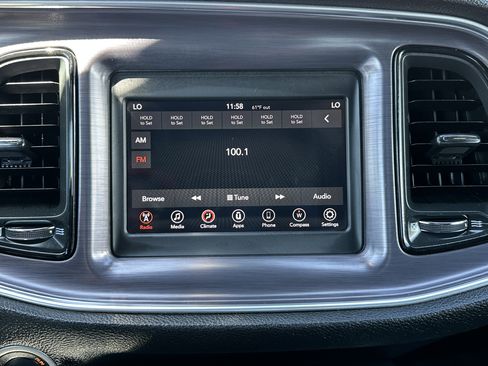 Used 2018 Dodge Challenger SXT image 27