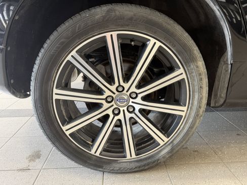 Used 2017 Volvo XC60 T6 Inscription w/ Preferred Option Package AWD/4WD image 8