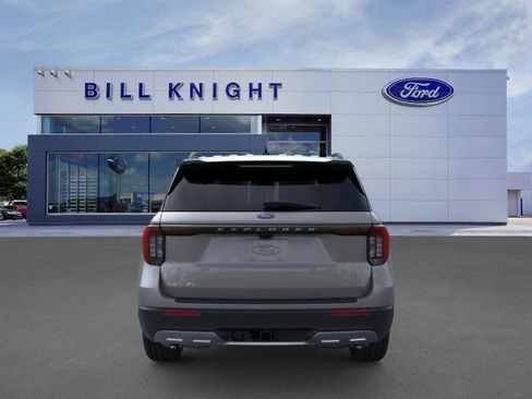 New 2026 Ford Explorer Active w/ Active Comfort Package image 5