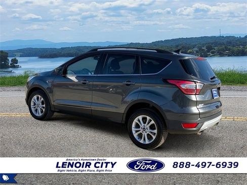 Certified 2018 Ford Escape SEL image 5