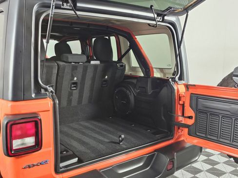 Used 2023 Jeep Wrangler Unlimited AWD/4WD image 14