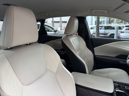 Used 2024 Lexus RX 350 FWD w/ Technology Package image 42