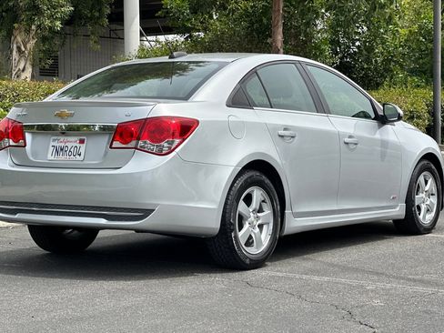 Used 2015 Chevrolet Cruze LT image 8
