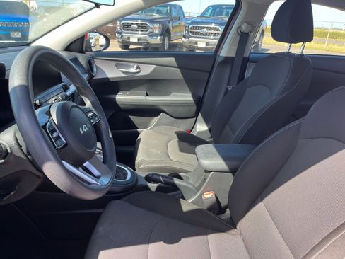 Used 2024 Kia Forte LXS FWD image 25