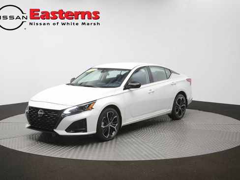 Used 2025 Nissan Altima 2.5 SR AWD/4WD image 53